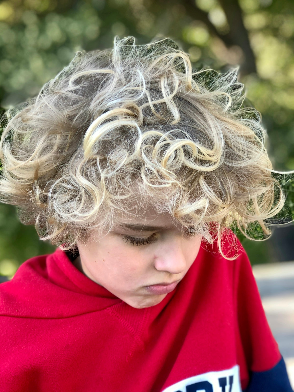 Trending Curly Hairstyles to Try This Season