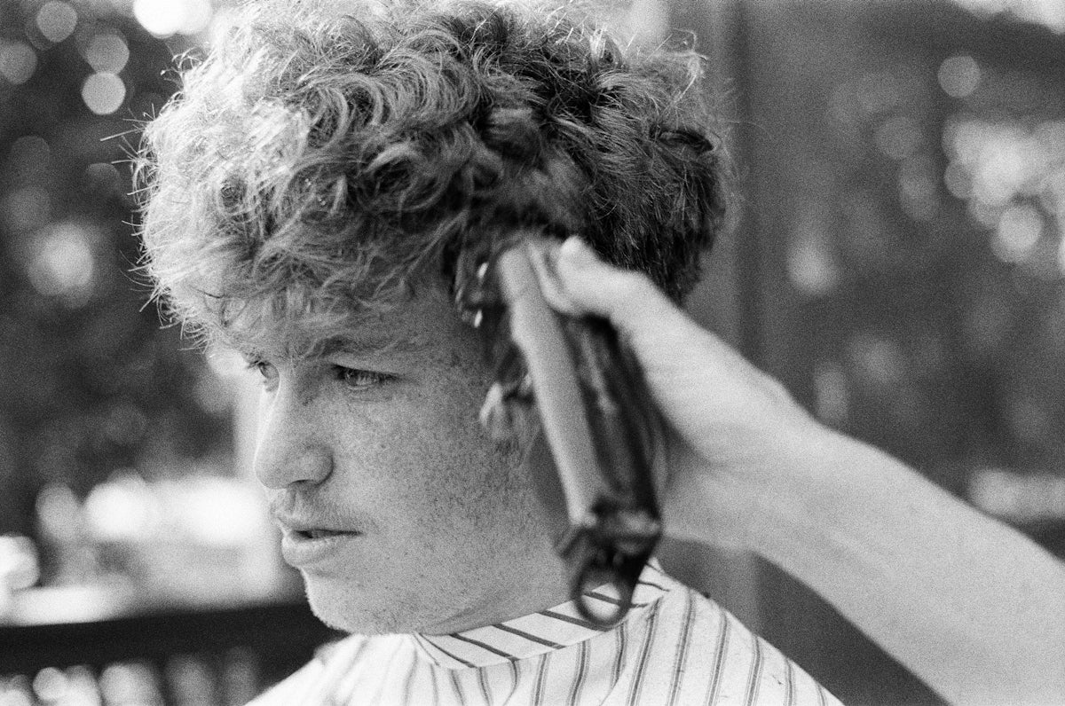 Exploring the Benefits of Regular Trims for Curly Hair